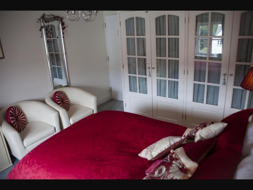 Y Garth Luxury Bed And Breakfast Dinas  Room photo